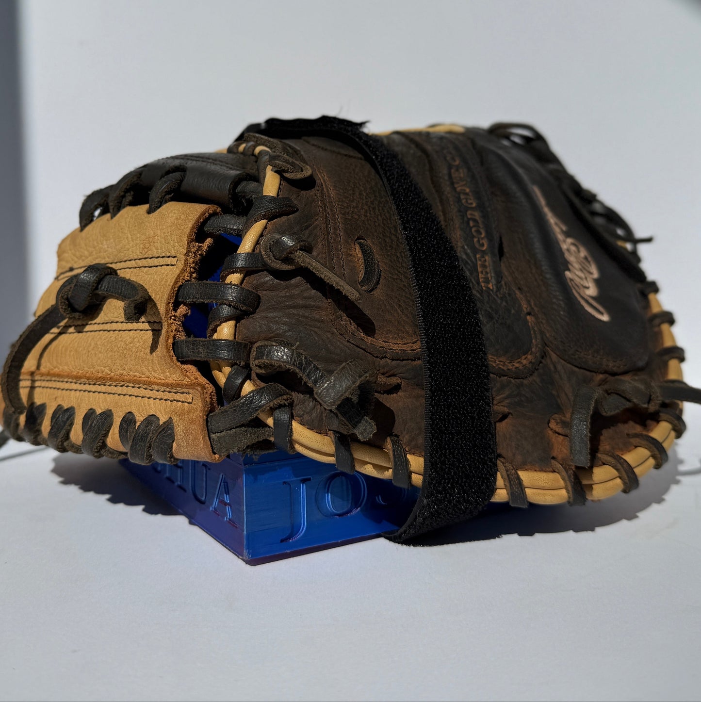 CATCHER GLOVE BONE (LEFT HAND CATCH, RIGHT HAND THROW)